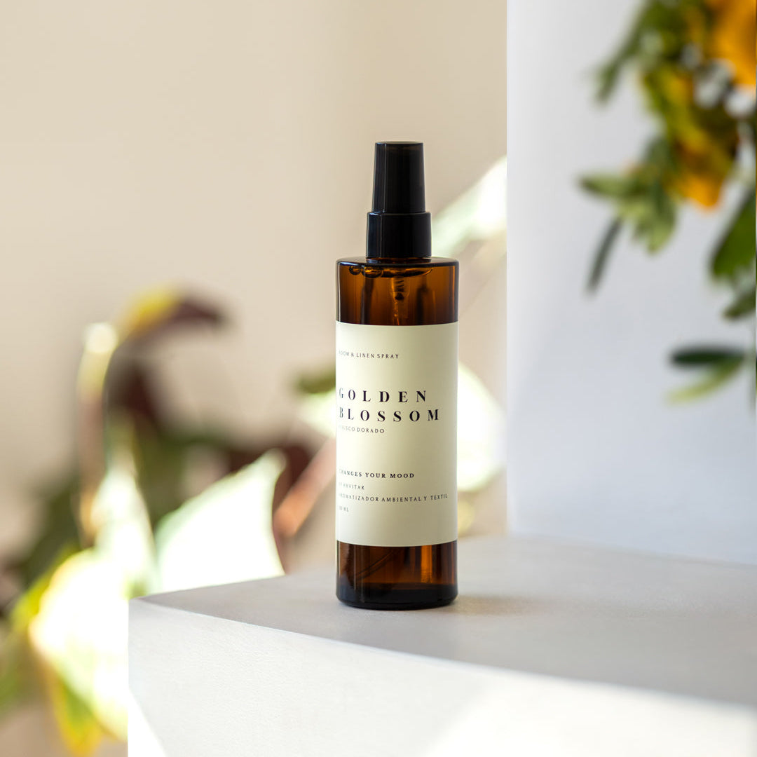 Aromatizador Ambiental y Textil Vidrio 100 ML Golden Blossom