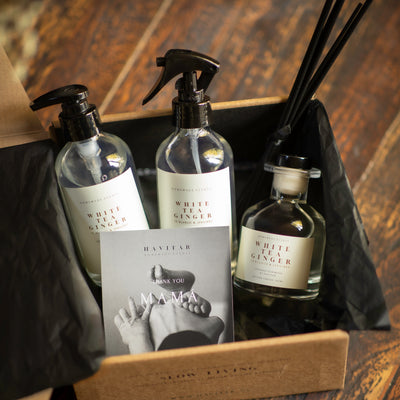 Pack  White Tea & Ginger Aromatizador 250ml vidrio, Jabón 250ml vidrio y Difusor de varitas de 150ml.