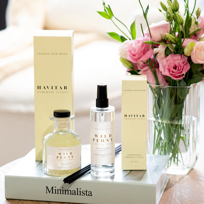 Pack Difusor Wild Peony Aromatizador 100ml vidrio y Difusor de varitas 150ml vidrio.